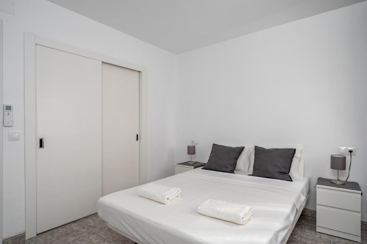 Central Flat With Pool In Fuengirola By Costarentals - Ref 171 Extérieur photo