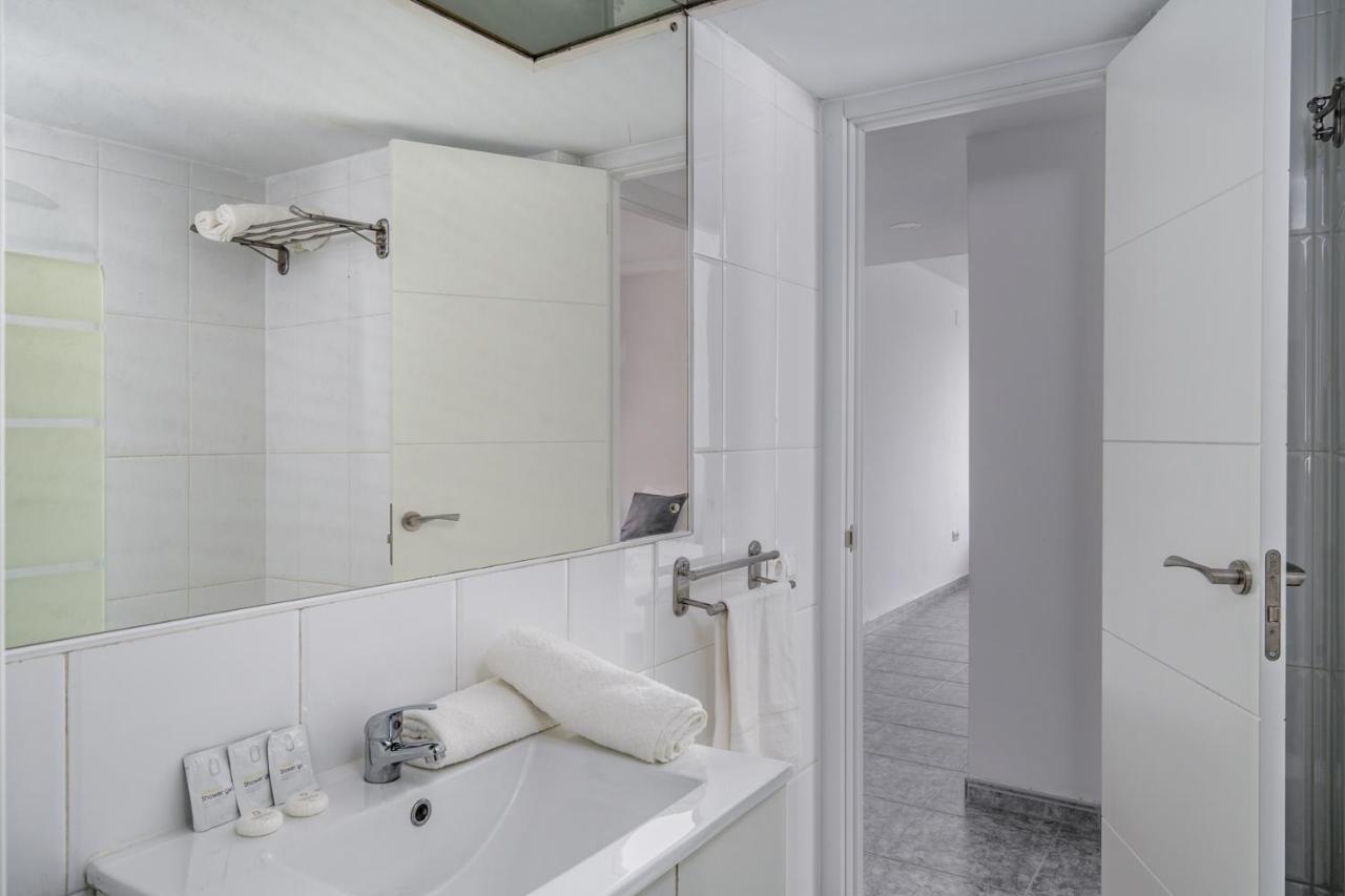 Central Flat With Pool In Fuengirola By Costarentals - Ref 171 Extérieur photo